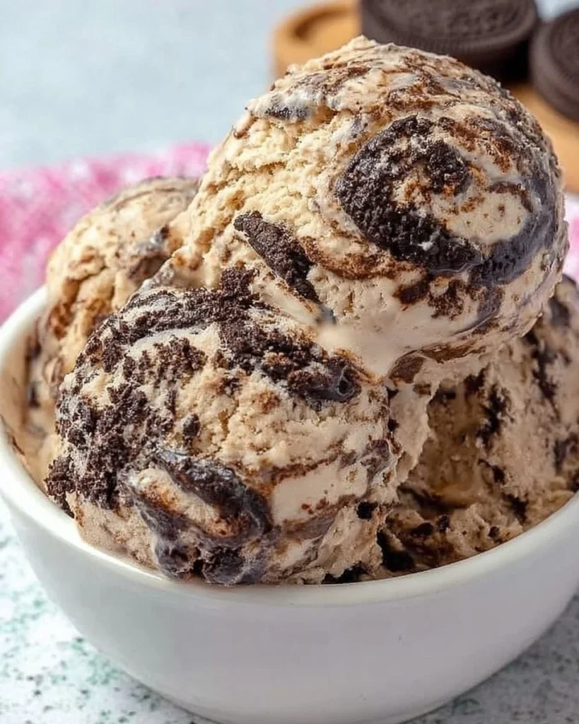 Oreo fudge ice cream with coffee swirls and Oreo cookie pieces